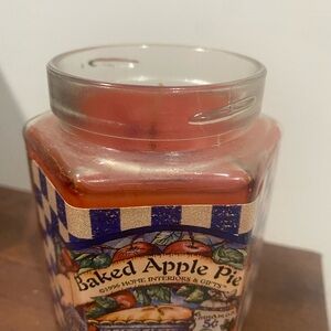 Home Interiors Baked Apple Pie Candle - Warm Red